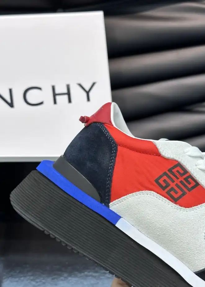 hype Givenchy Sneakers