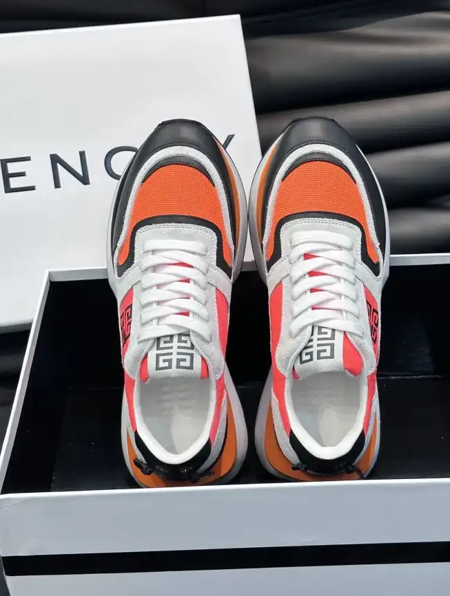 hype Givenchy Sneakers