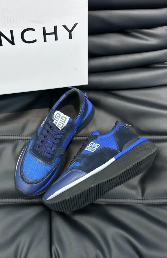 hype Givenchy Sneakers