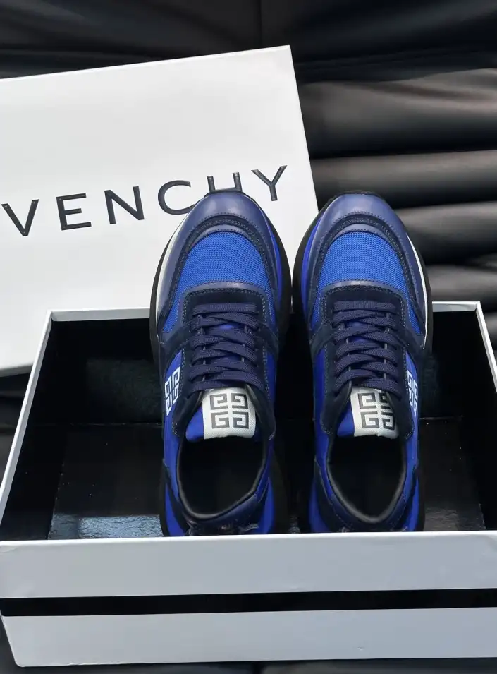 hype Givenchy Sneakers