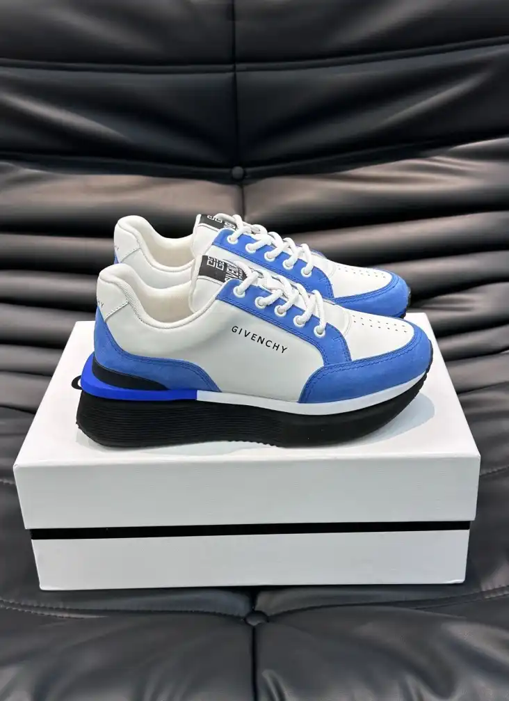 hype Givenchy Sneakers