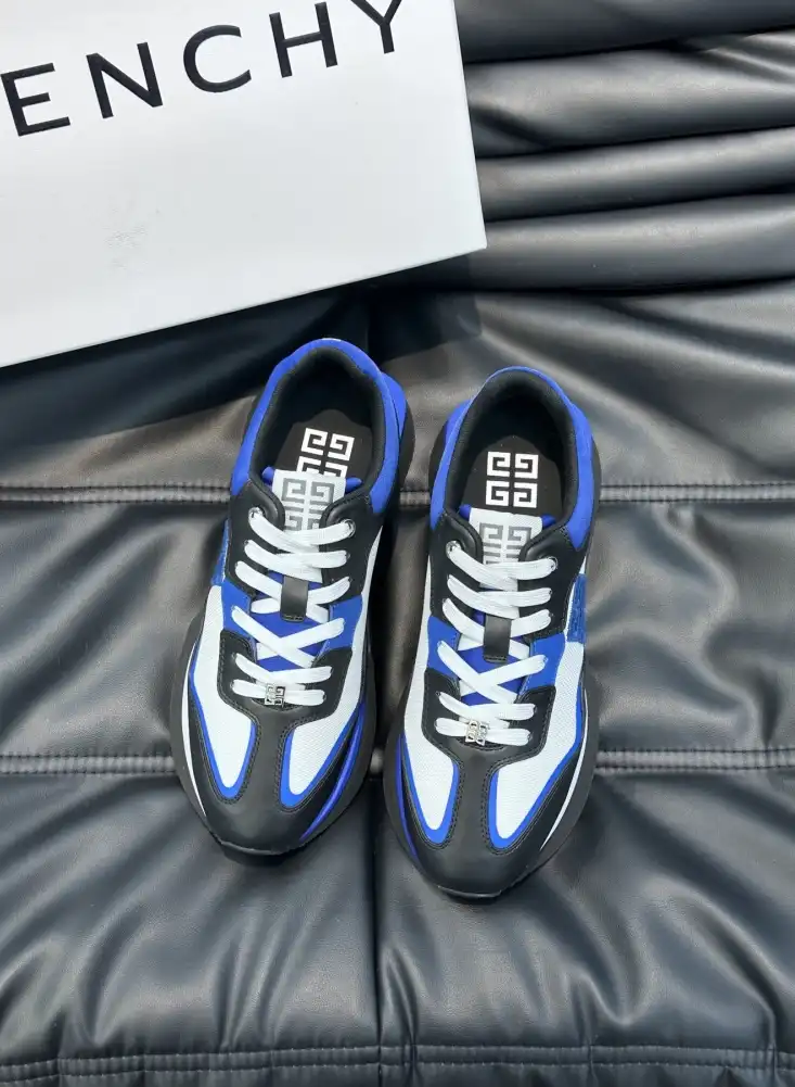 hype Givenchy Sneakers