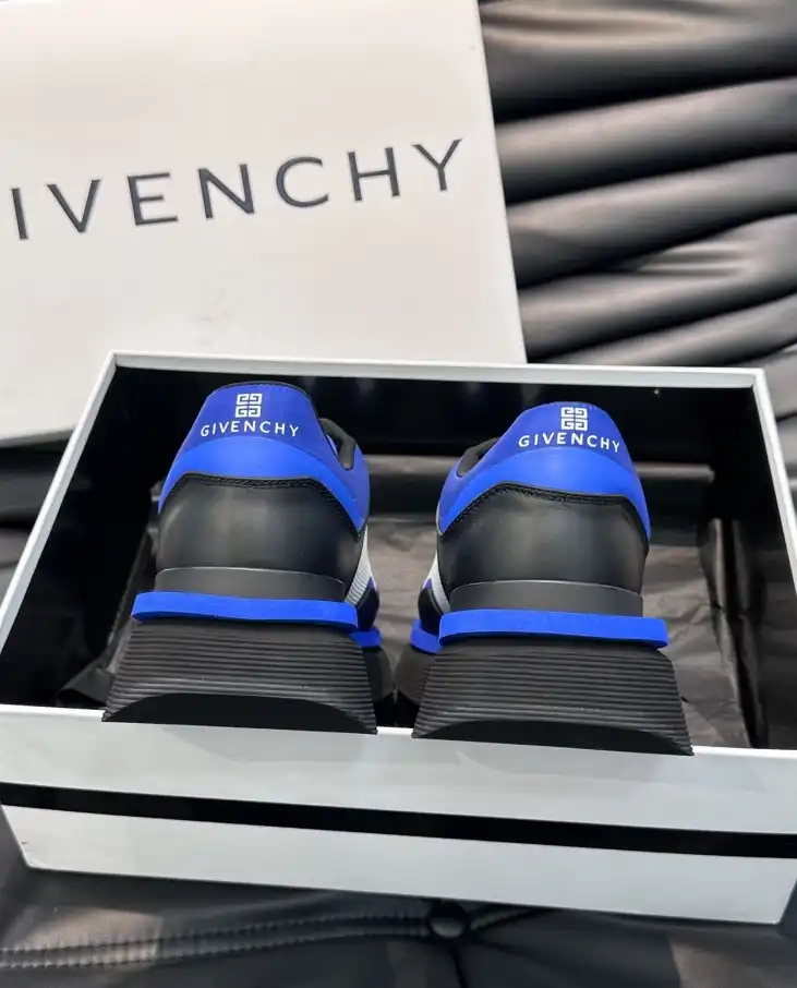 hype Givenchy Sneakers