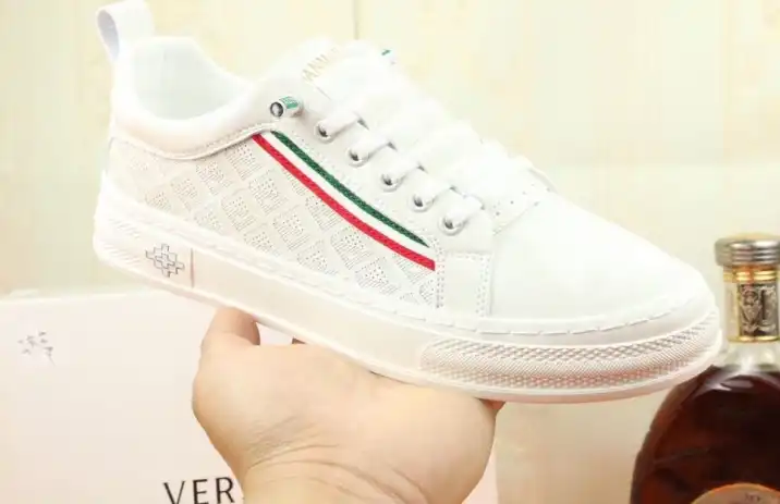 hype Givenchy Sneakers