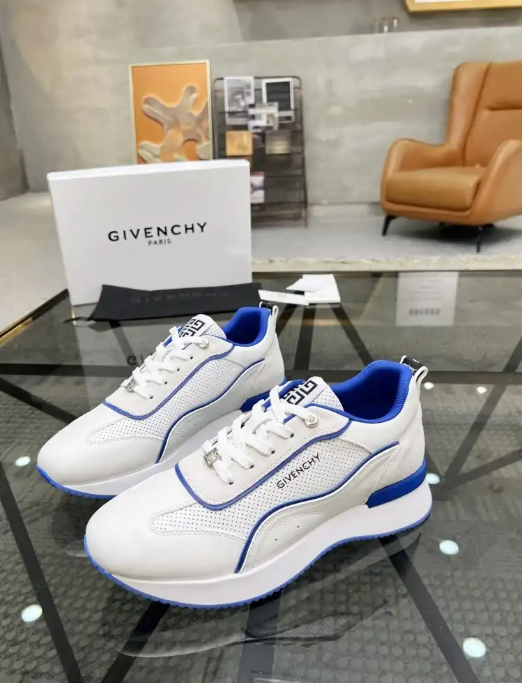 hype Givenchy Sneakers