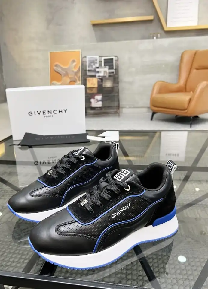 hype Givenchy Sneakers