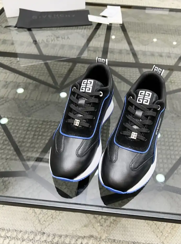 hype Givenchy Sneakers