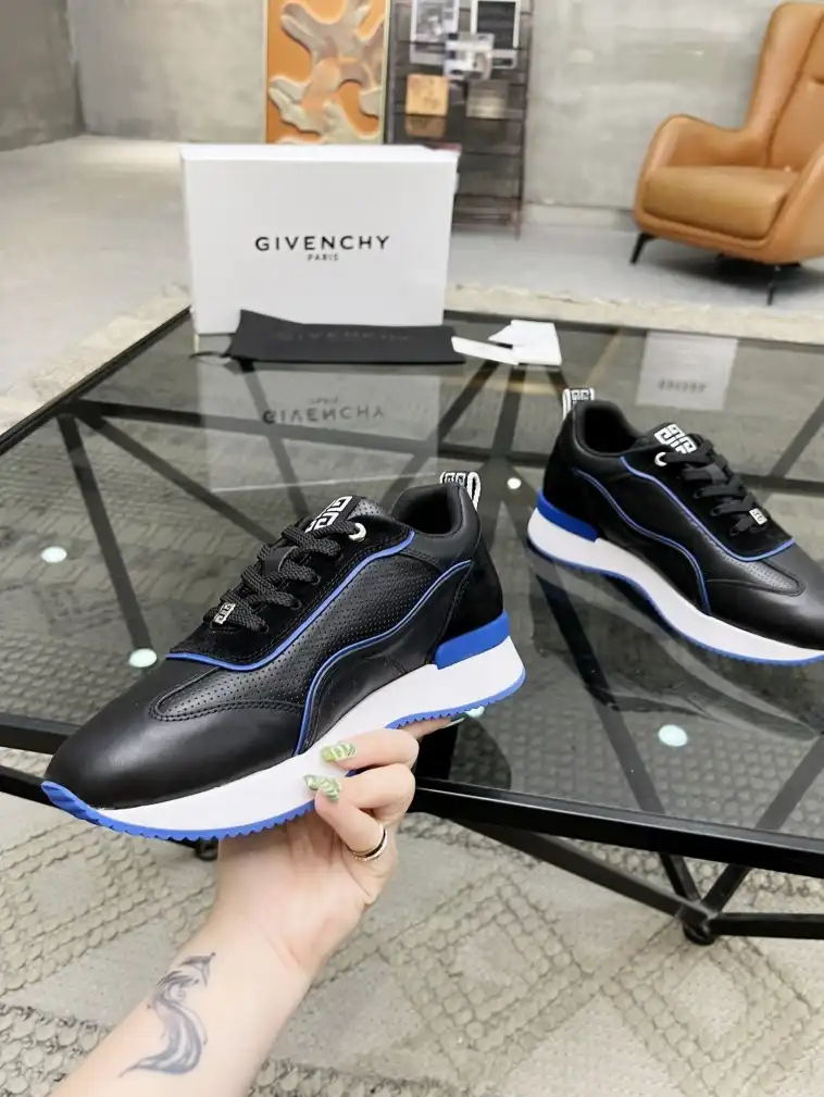 hype Givenchy Sneakers