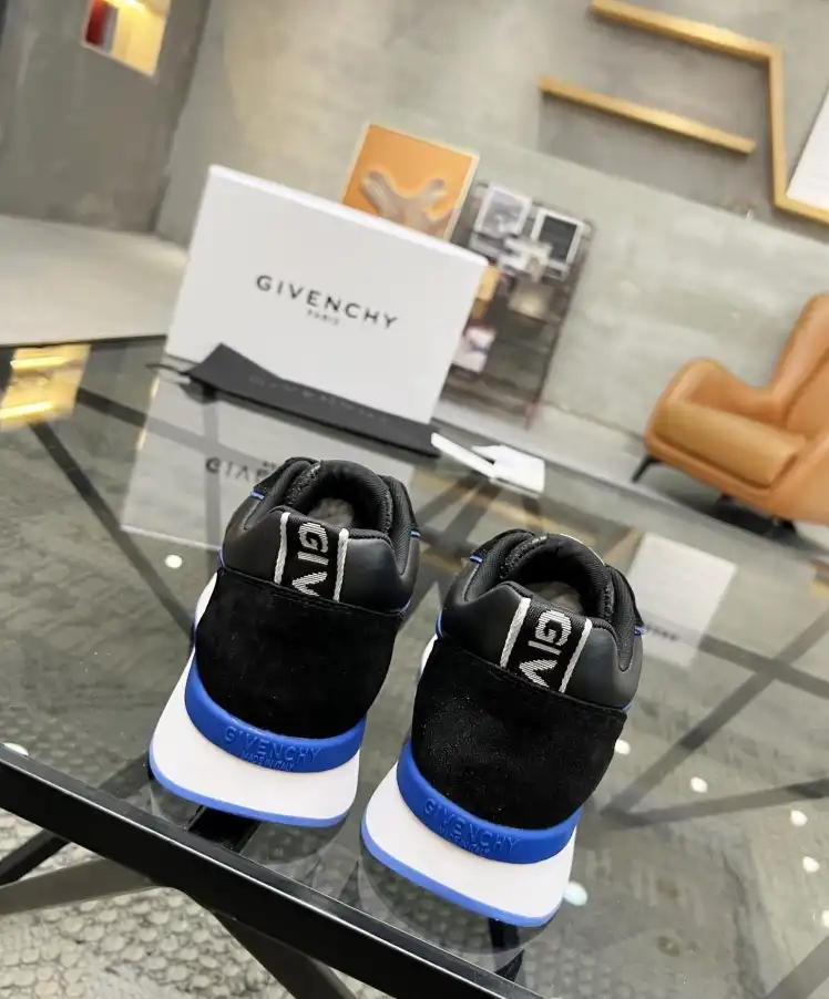 hype Givenchy Sneakers