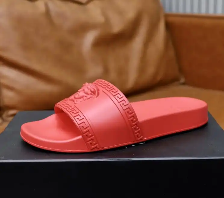 hype Givenchy Slippers