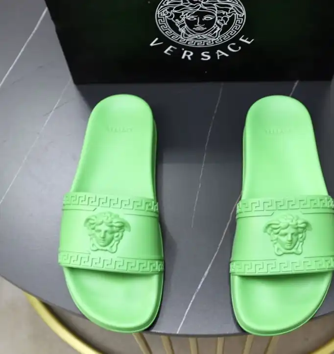 hype Givenchy Slippers