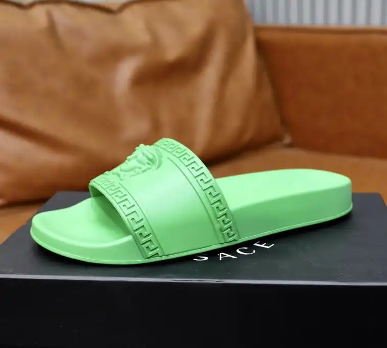 hype Givenchy Slippers