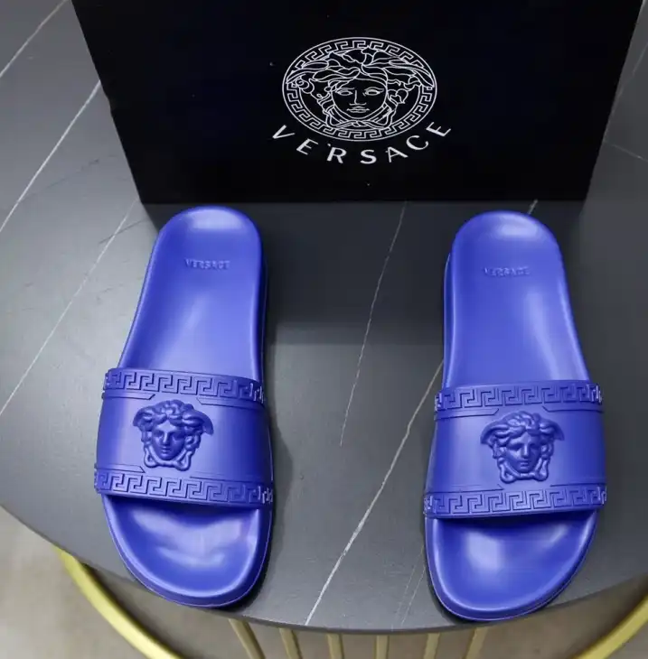 hype Givenchy Slippers