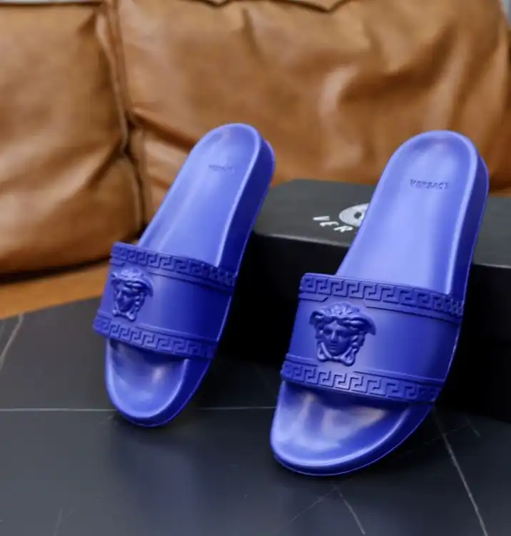 hype Givenchy Slippers