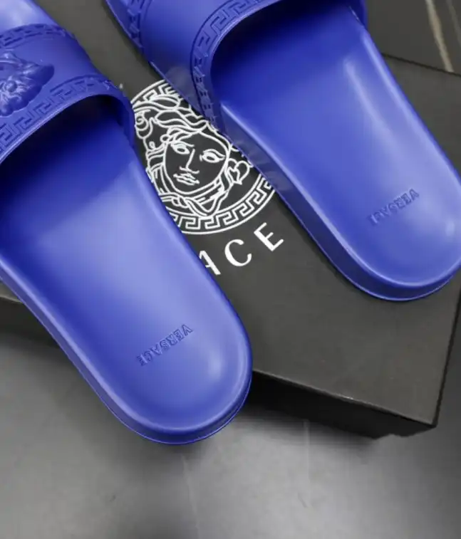 hype Givenchy Slippers