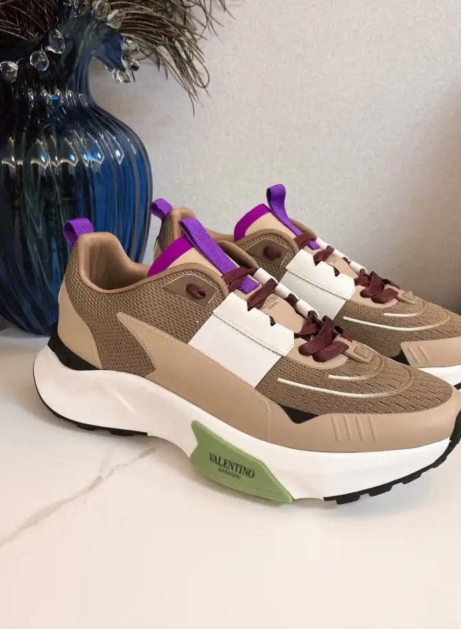 hype Valentino Casual Shoes