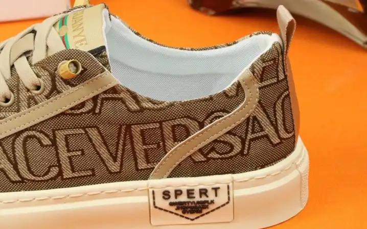 hype Givenchy Sneakers