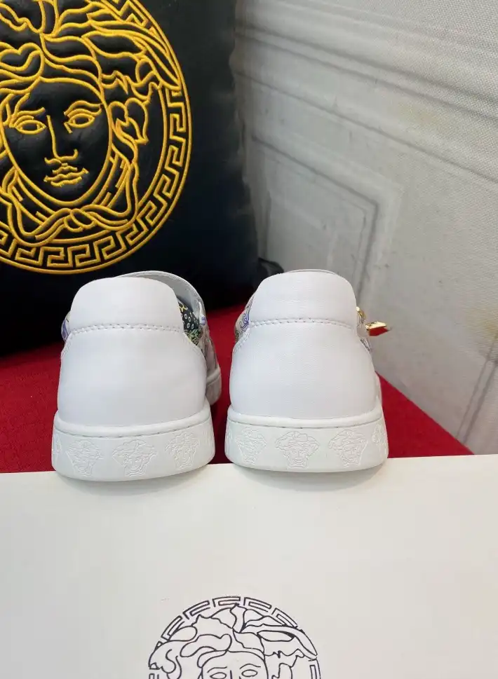 hype Givenchy Sneakers