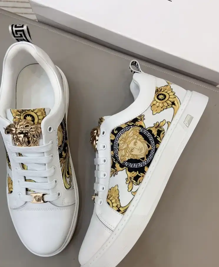 hype Givenchy Sneakers