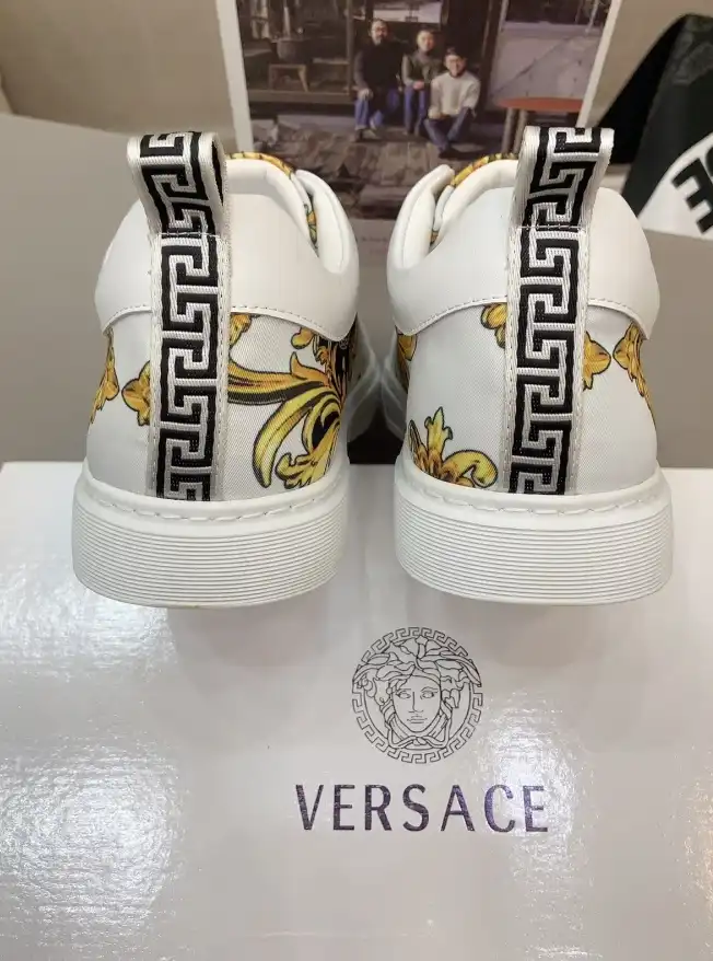 hype Givenchy Sneakers