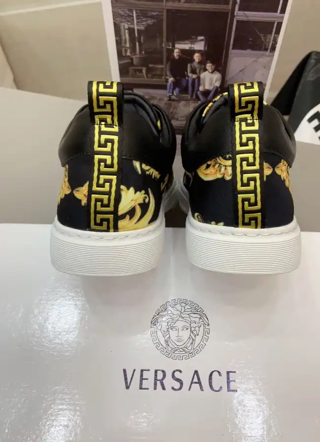 hype Givenchy Sneakers