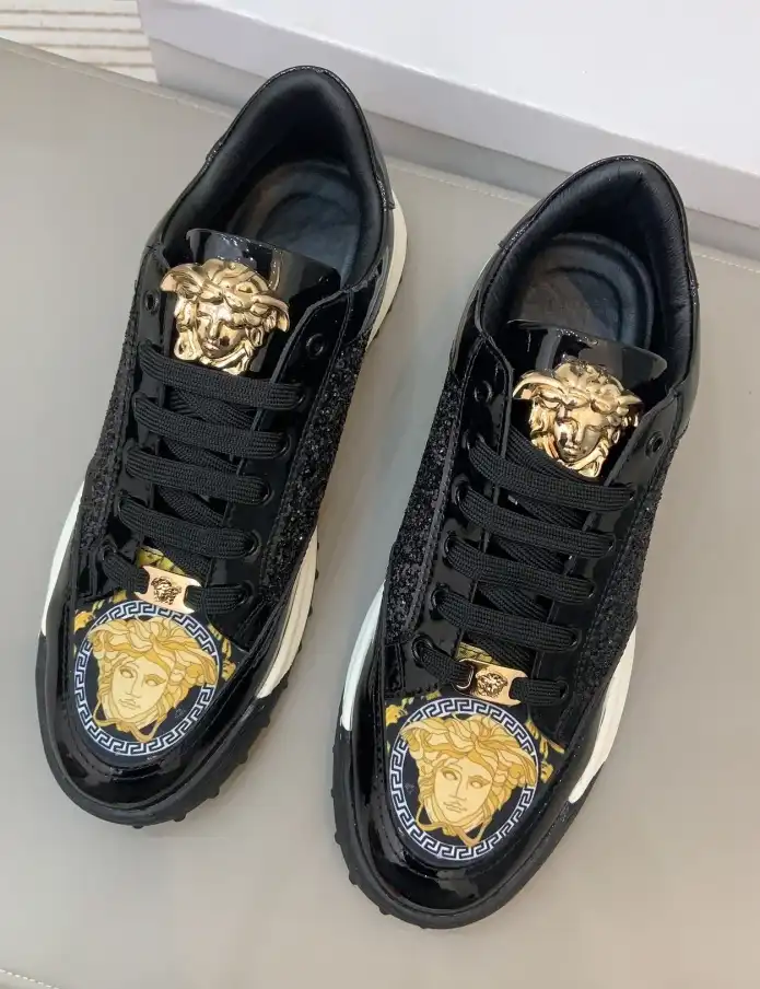 hype Givenchy Sneakers