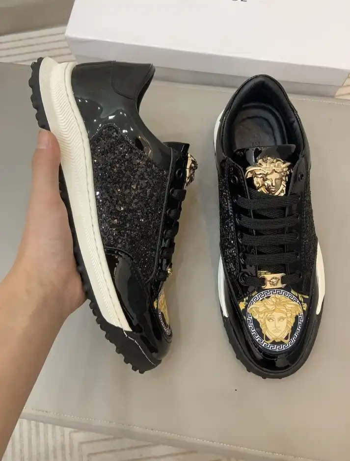 hype Givenchy Sneakers