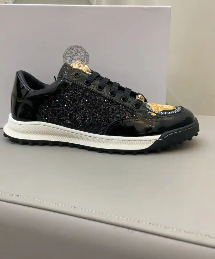 hype Givenchy Sneakers