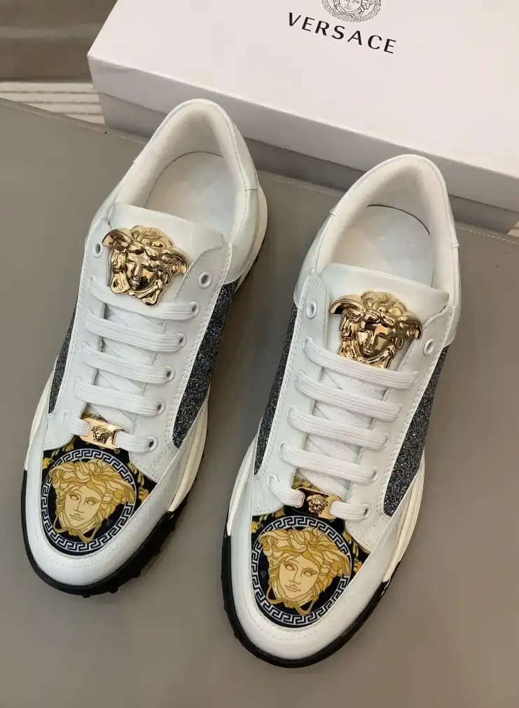 hype Givenchy Sneakers