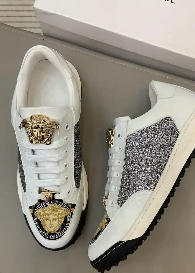 hype Givenchy Sneakers