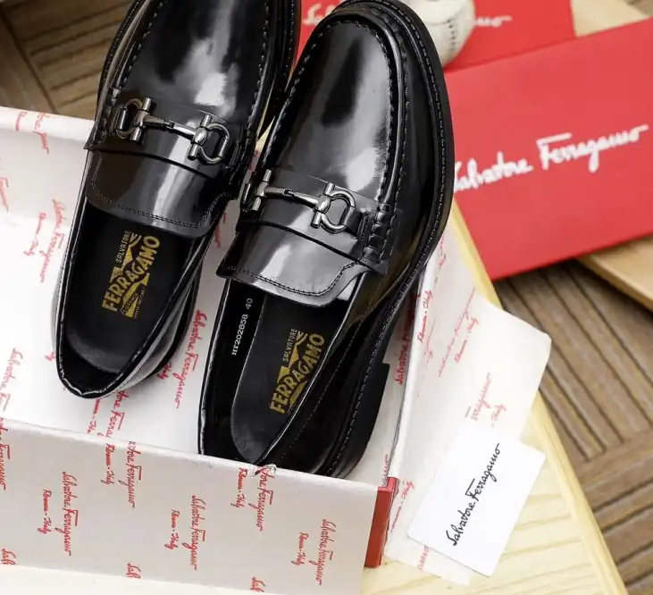 hype Ferragamo Leather Shoes