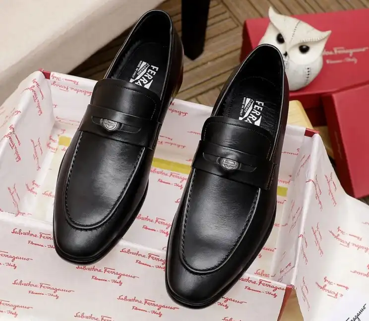 hype Ferragamo Leather Shoes