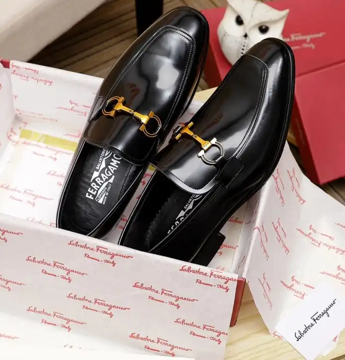 hype Ferragamo Leather Shoes