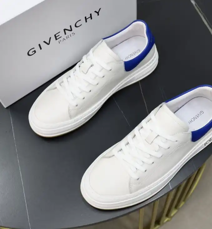 hype Givenchy Sneakers