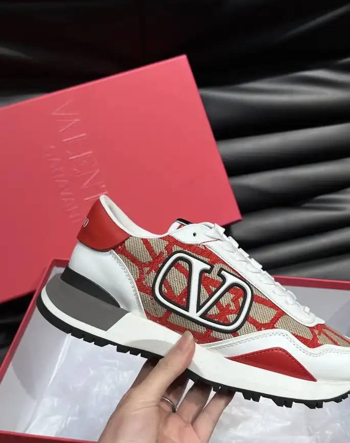 hype Valentino Casual Shoes