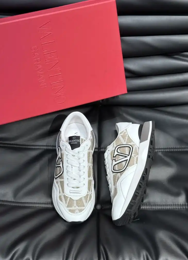 hype Valentino Casual Shoes