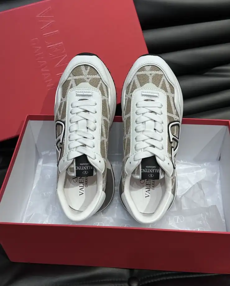 hype Valentino Casual Shoes