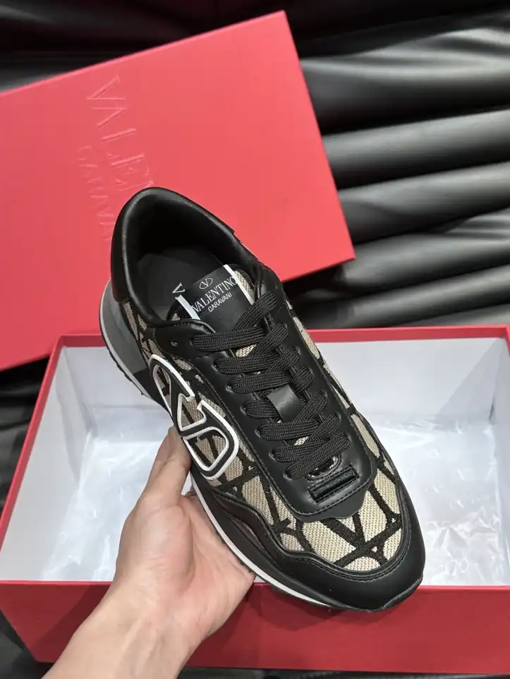 hype Valentino Casual Shoes