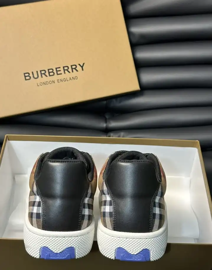 hype Burberry Sneakers