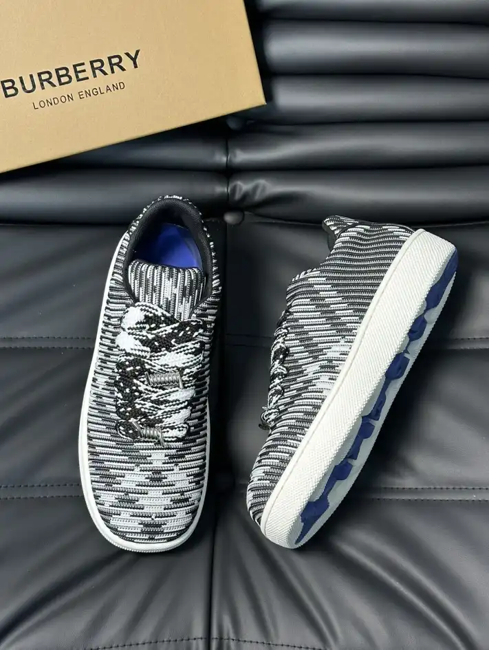 hype Burberry Sneakers