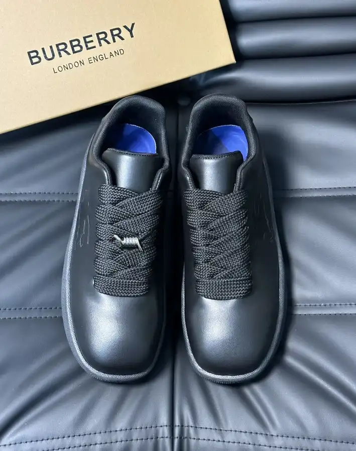 hype Burberry Sneakers