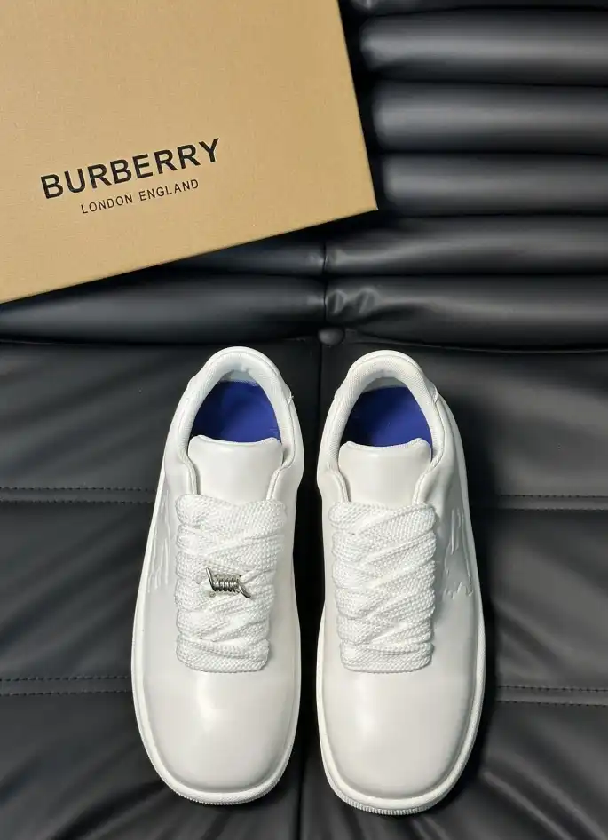 hype Burberry Sneakers