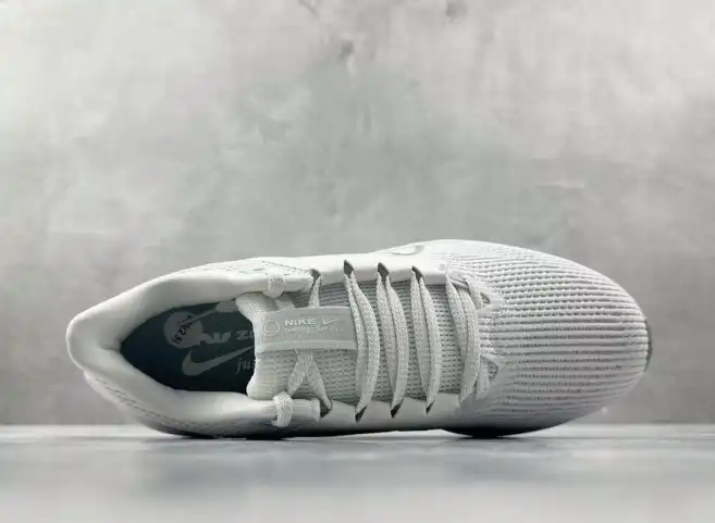 hype Nike Sneakers