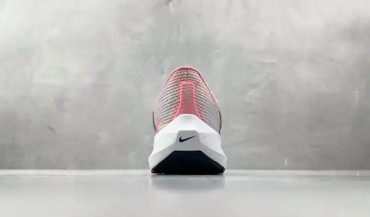 hype Nike Sneakers