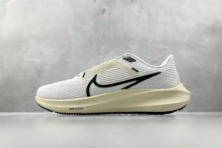 hype Nike Sneakers