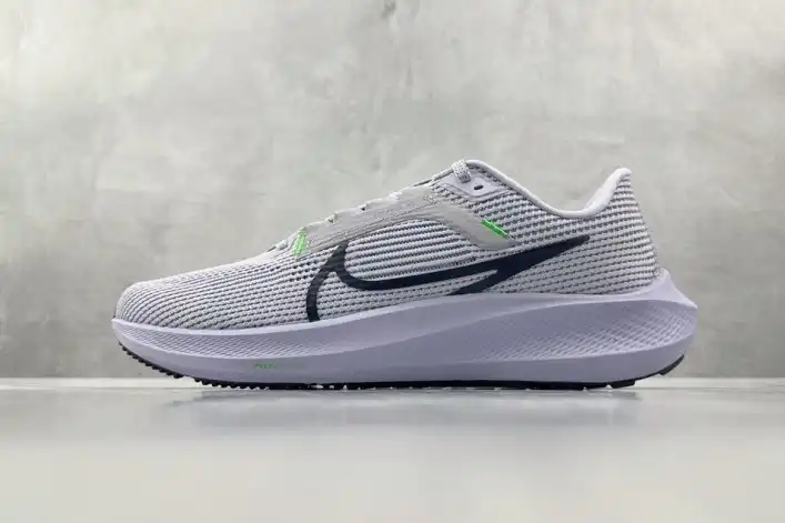 hype Nike Sneakers