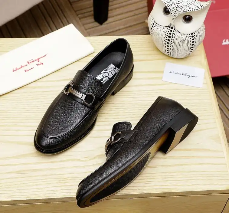 hype Ferragamo Leather Shoes