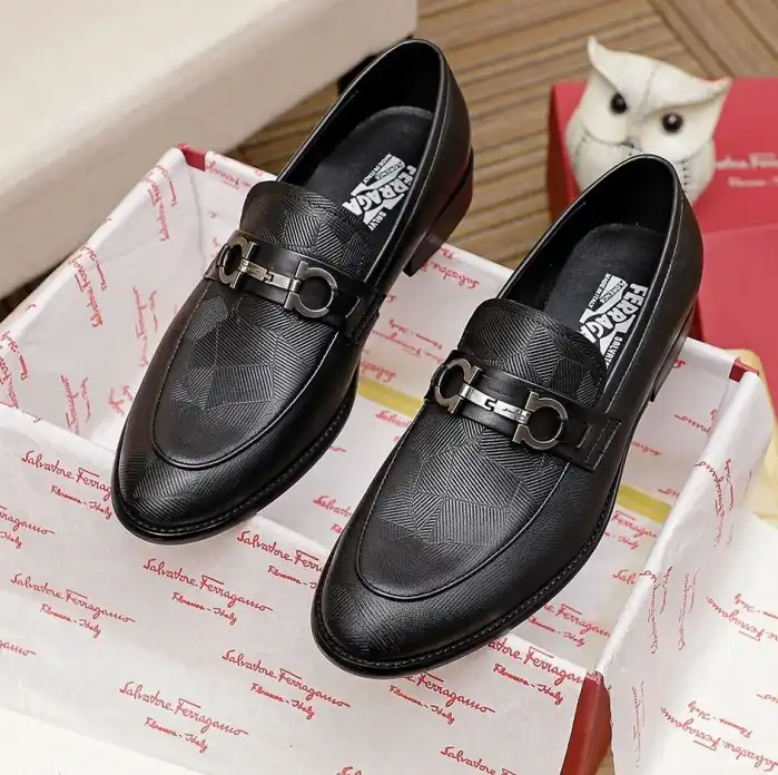 hype Ferragamo Leather Shoes