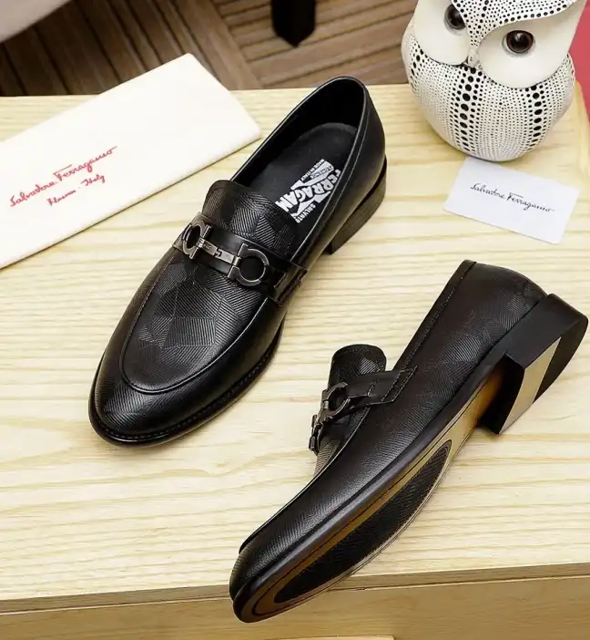 hype Ferragamo Leather Shoes