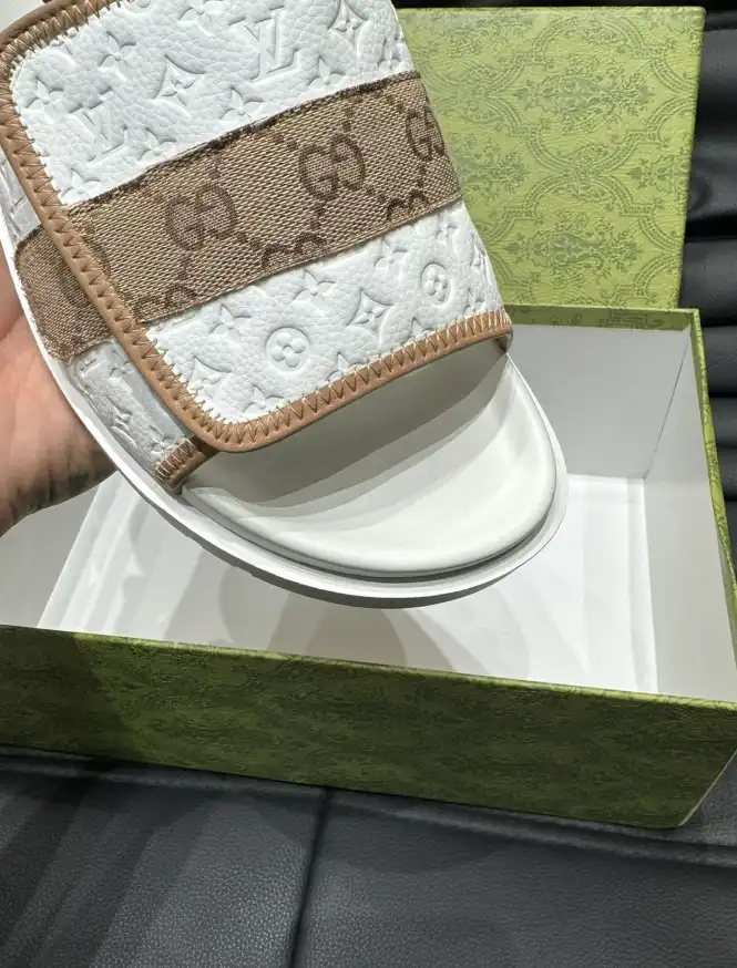 hype Gucci Slippers